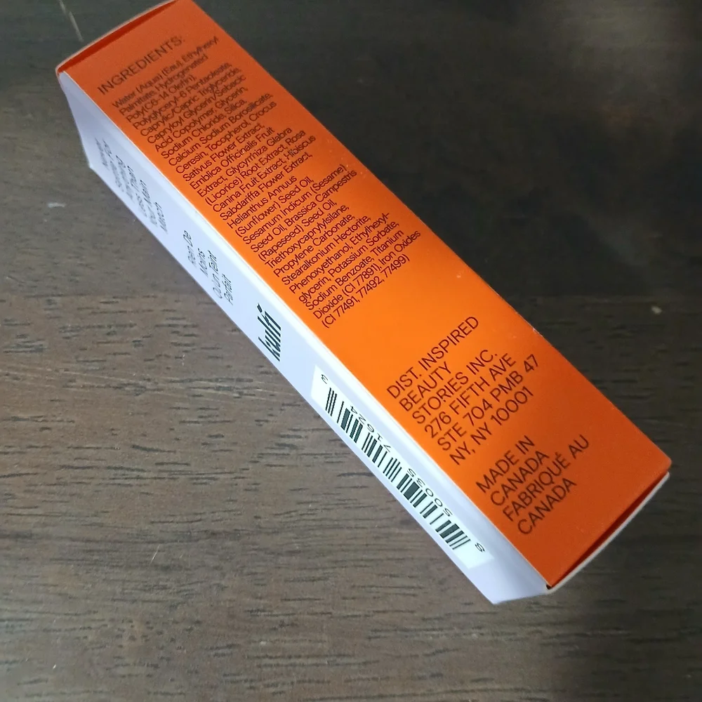 Kulfi Main Match Concealer, a hydrating, crease-proof